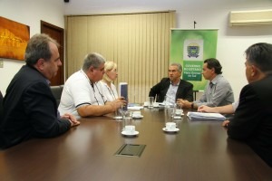 Prefeito e governador se reúnem para discutir próximos programas habitacionais da Capital