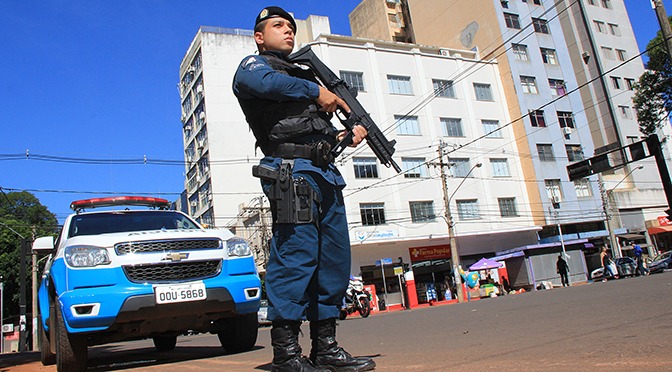 Durante operações PM apreende mais de uma tonelada de drogas e recupera 24 veículos Durante operações PM apreende mais de uma tonelada de drogas e recupera 24 veículos