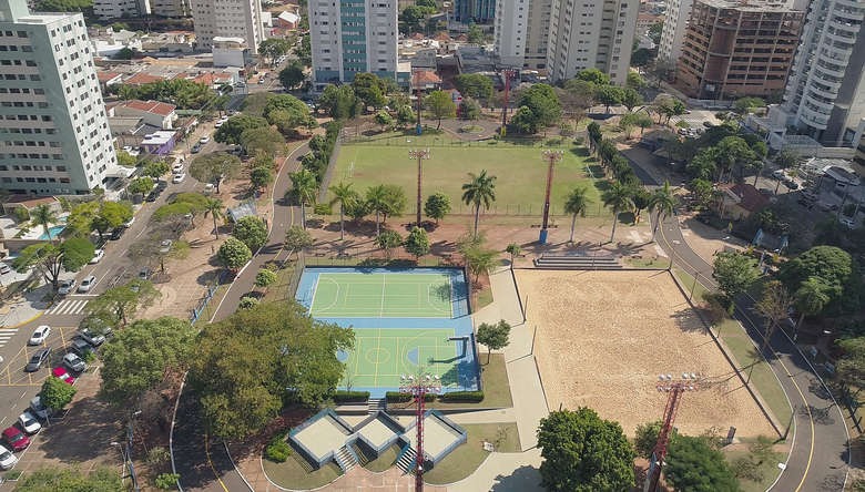 Sicredi celebra 30 anos com festa para família na véspera do aniversário da Capital Ddosnews