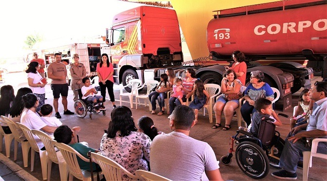 Encontro reúne mães de crianças com mielomeningocele Saul Schramm