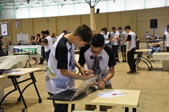 Com apoio do Sesi, OBR estimula uso da robótica como ferramenta educacional em escolas de MS