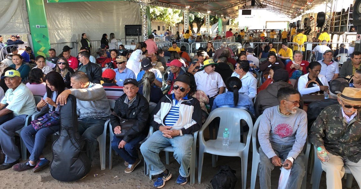 Sem enxergar, pacientes encontram na Caravana alívio para anos de escuridão Foto: Assessoria