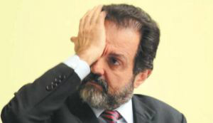 Justiça bloqueia bens do ex-governador do DF, Agnelo Queiroz