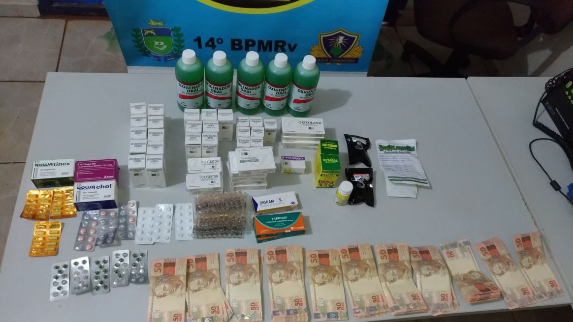 PRE apreende medicamentos contrabandeados e quase 10 mil reais em notas falsas PRE apreende medicamentos contrabandeados e quase 10 mil reais em notas falsas