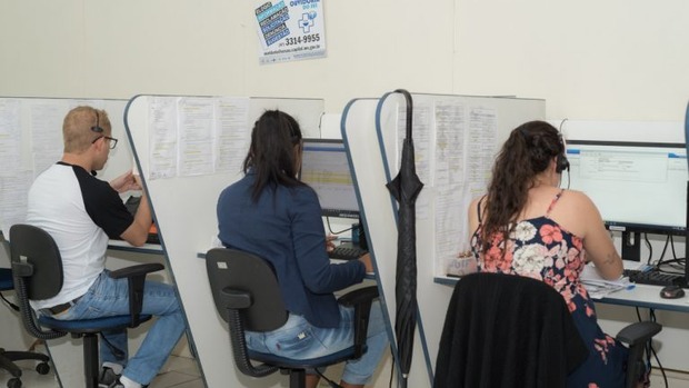 Prefeitura realiza mais de 106 mil atendimentos no 156