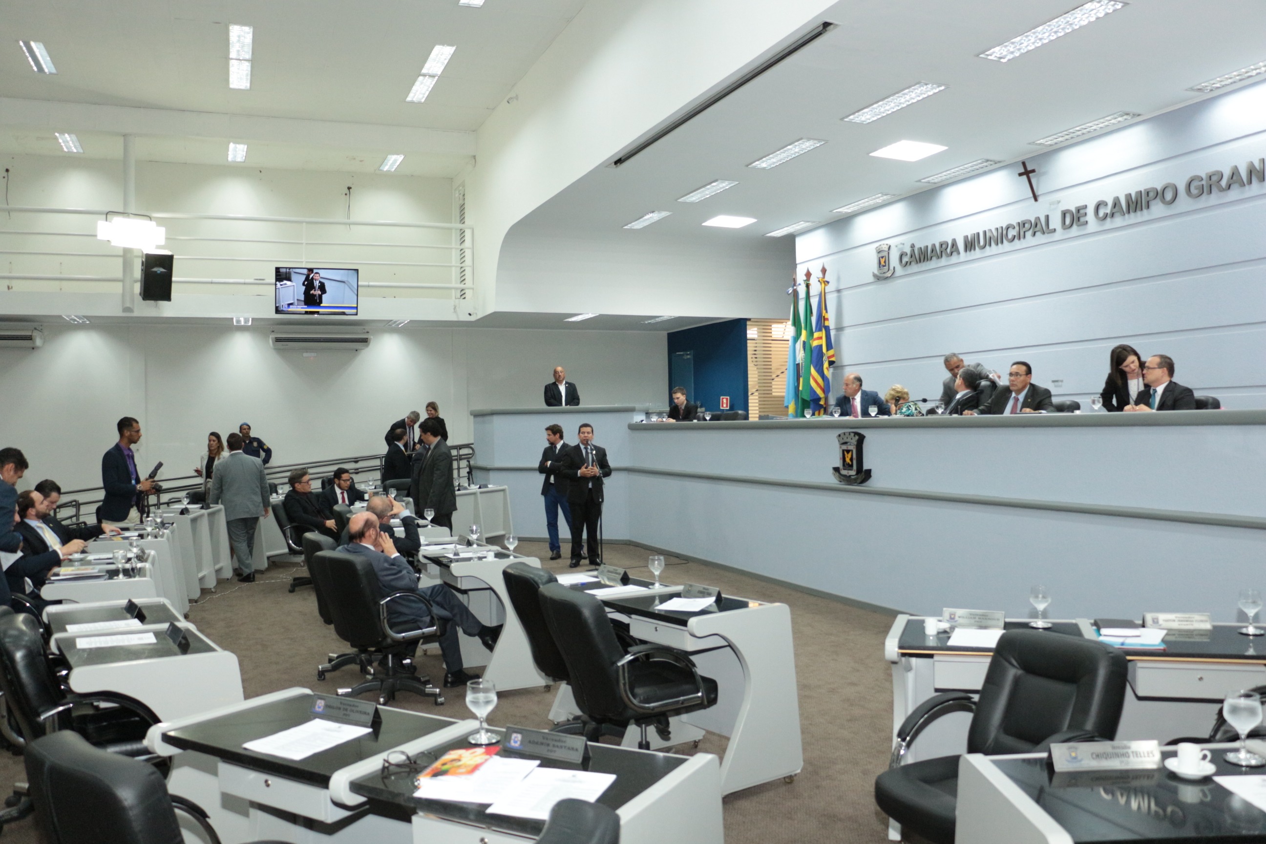Audiência Pública nesta quarta-feira debate eleição para diretores da REME Audiência Pública nesta quarta-feira debate eleição para diretores da REME