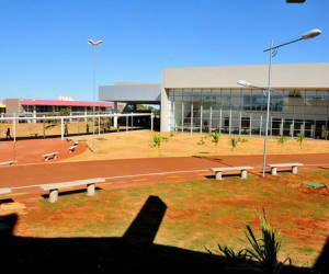 Atrasos em repasses federais travam finalização de obras Recursos próprios que já estavam disponíveis foram usados, por exemplo, na Uems da Capital
(Foto: Valdenir Rezende / Correio do Estado)