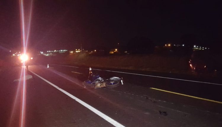 Motociclista morre ao colidir em traseira de carro na BR-262 Acidente ocorreu na noite de ontem (18). Midiamax