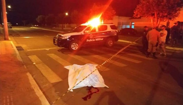 Após discussão, homem é esfaqueado e morre no portão de sua casa (Nova News)