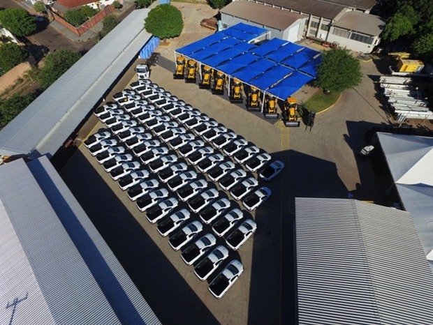 Sanesul vai investir R$8,6 milhões em equipamentos e veículos pesados Sanesul vai investir R$8,6 milhões em equipamentos e veículos pesados