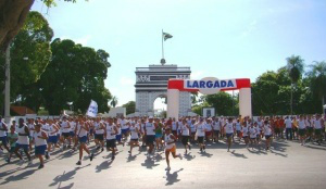 A corrida ocorre anualmente em vários países e tem o objetivo de promover a prática esportiva e a integração entre as Forças Armadas e a sociedade civil. (Foto: Divulgação)