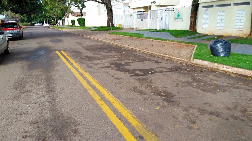 Local onde vítima foi baleada (Foto: Osvaldo Nóbrega)