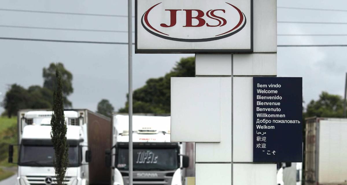 JBS, a “campeã nacional” alvo de investigações no centro do terremoto político Unidade da JBS no Paraná. JOÉDSON ALVES - EFE