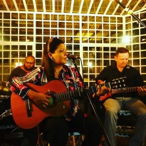 Cantora Ana Cabral. Reprodução/Facebook