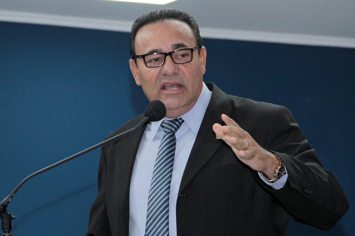 Vereador Carlão cobra do governo e da prefeitura mais suporte para o setor comunitário Foto: Assessoria