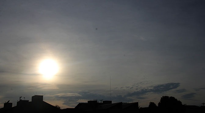 Sol entre nuvens nesta quinta-feira em Mato Grosso do Sul