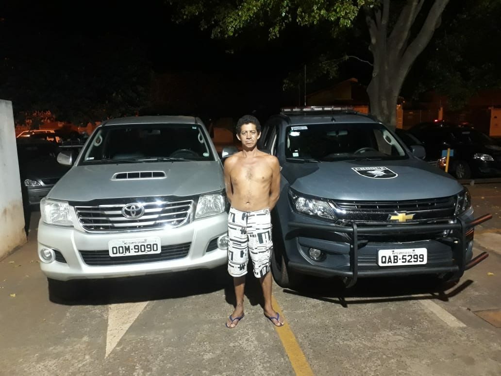 Choque recupera caminhonete roubada e prende homem por receptação Choque/Divulgação