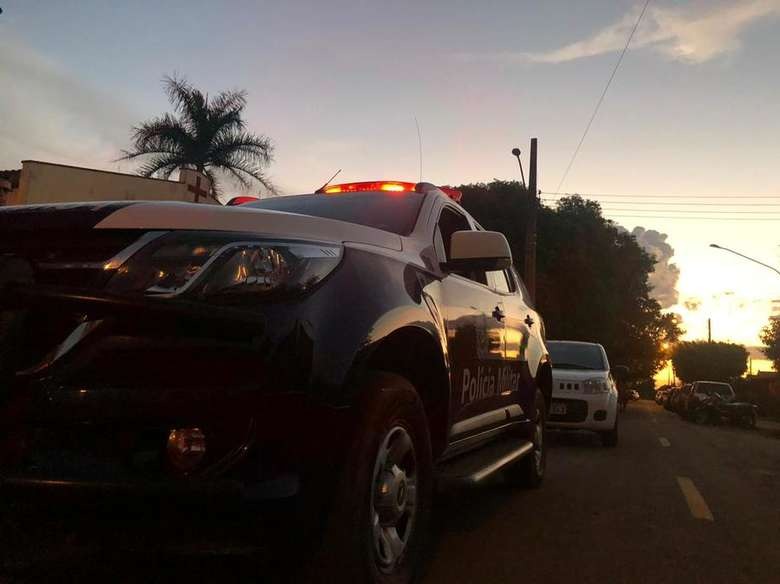 Idosa é atingida por jaca durante procissão e precisa ser socorrida Nova News