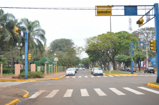 Trajeto da tocha começa a ser preparado; confira alguns pontos Percurso em via urbana começa frente ao Parque dos Ipês -Fotos: Gizele Almeida