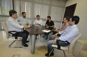 Estudo sobre alíquota do diesel deve sair dentro de 10 a 15 dias Reunião foi considerada satisfatória por sindicalistas (Foto Marcelo Calazans)