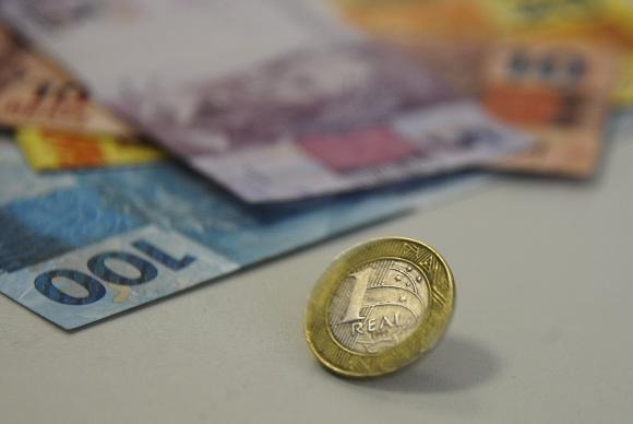Ipea projeta 3% de crescimento do PIB para este ano Ipea projeta 3% de crescimento do PIB para este ano
