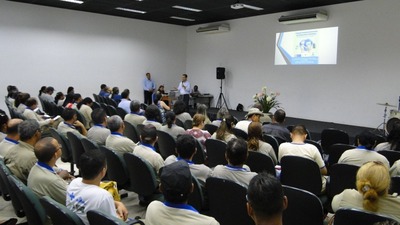 Colaboradores voluntários reforçam combate ao mosquito Aedes Aegypti Colaboradores voluntários reforçam combate ao mosquito Aedes Aegypti