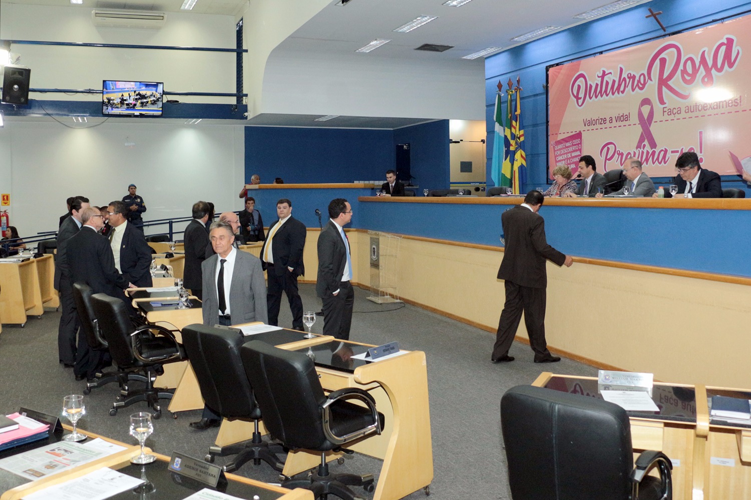 Vereadores votam dois Projetos e um Veto na sessão de quinta-feira