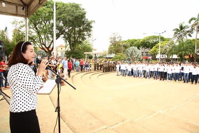 Délia participa de solenidade de entrega de CDI da Junta Militar Este ano foram alistados mais de 2,5 mil jovens. Destes, em torno de 700 foram pré-dispensados e pelo menos 500 estiveram na praça – A. Frota