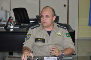 Reunião com caminhoneiros resultou em “retirada pacífica”, afirma PRF Superintendente diz que PRF chegou a aplicar multas (Foto: Marcelo Calazans)