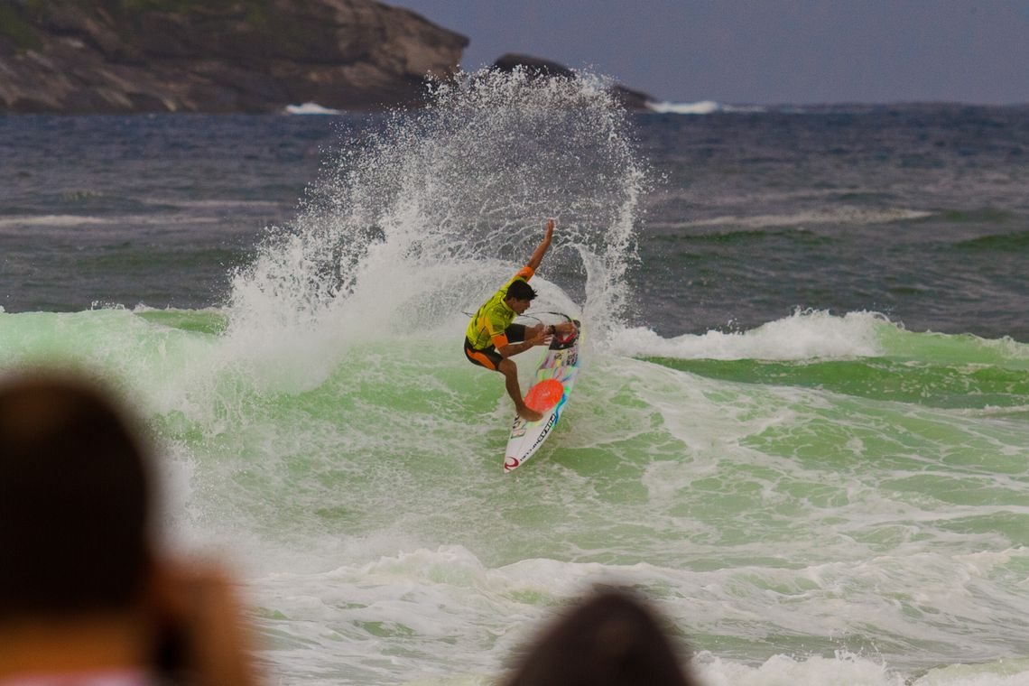 Mundial de surfe: 17 brasileiros disputam título da etapa de Saquarema Fernando Frazão
