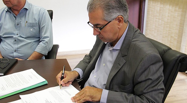 Dia Estadual de Combate à Mortalidade Materna é instituído em MS Dia Estadual de Combate à Mortalidade Materna é instituído em MS