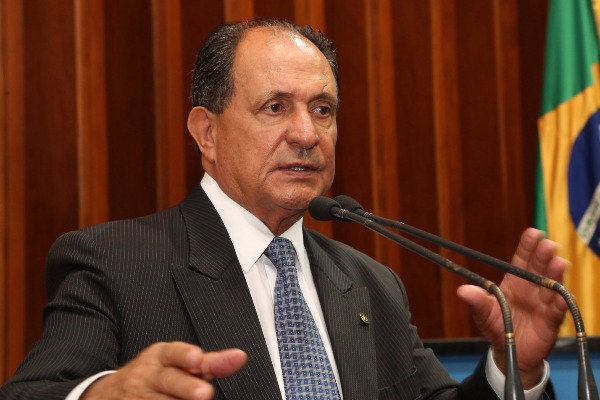 Zé Teixeira solicitou ao governador Reinaldo Azambuja mais prazo para definição de emendas
