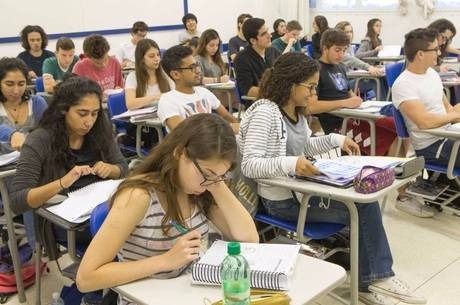 Redação é parte da prova do Enem
Daniel Teixeira/03.10.2016/Estadão Conteúdo