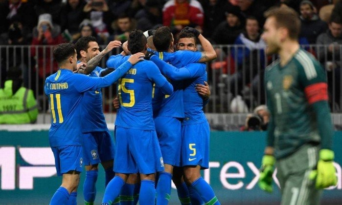 Brasil supera a Rússia em palco da final da Copa