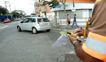 Político terá de indenizar policial que multou seu filho em Minas Foto Reprodução