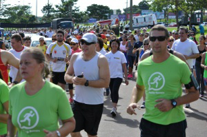 Corredores se mobilizam por aplicativo para incentivar a prática esportiva (Foto: Marcelo Calazans