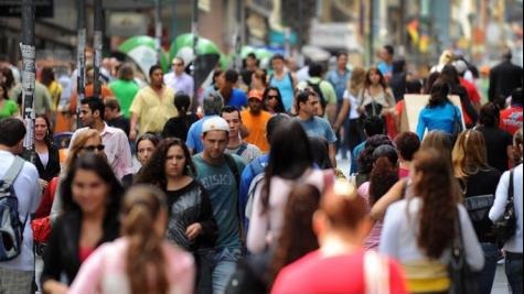 População brasileira passa de 208,4 milhões de pessoas, mostra IBGE