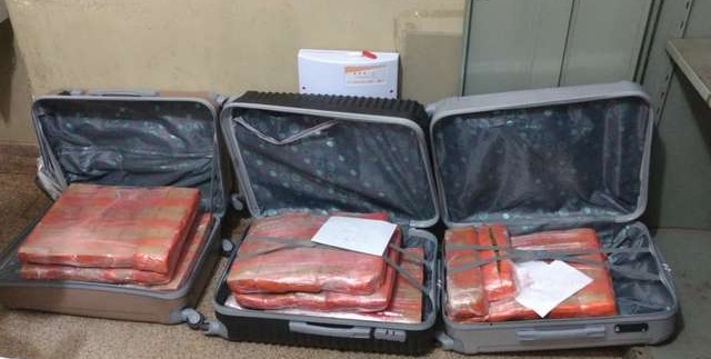 PRF prende dois paulistas com maconha dentro de ônibus na BR-163 Osvaldo Duarte/Ddos News