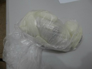 Durante revista ao passar pelo raio x, foi constatado que a mulher havia algo introduzido no corpo