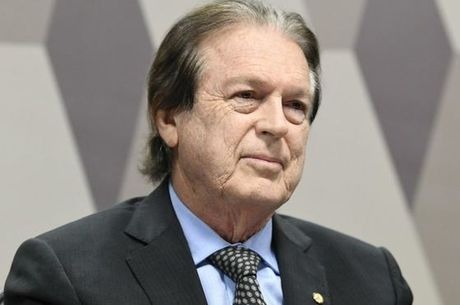 Presidente do PSL é alvo de ação da PF contra esquema de laranjas Mandados foram expedidos pelo TRE-PE
Agência Senado