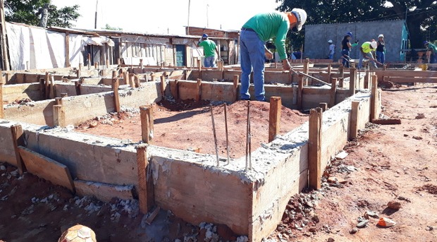 Bases do Lote Urbanizado serão construídas em Paranaíba Bases do Lote Urbanizado serão construídas em Paranaíba