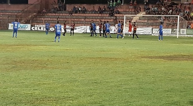 Águia Negra vence e se garante nas quartas de final Águia Negra vence e se garante nas quartas de final