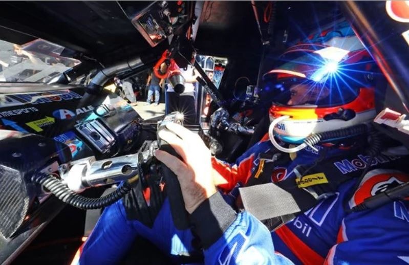 Irretocável, Barrichello acerta estratégia e vence corrida 2 em Campo Grande Carsten Horst / Hyset