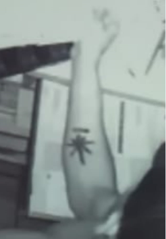 Imagem da tatuagem do autor - Reprodução