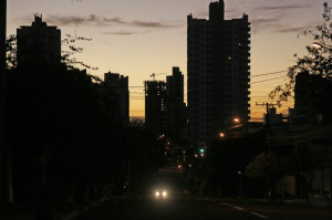 Semana inicia com tempo seco, sem previsão de chuvas e máxima de 33ºC Segunda-feira (4) será de tempo seco e sem chuvas. (Foto: Fernando Antunes)
