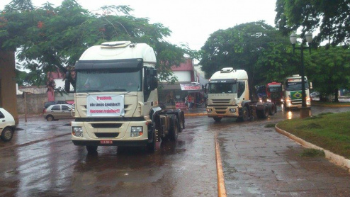 Lei dos Caminhoneiros começa a valer em 17 de abril Foto Valdeir Azevedo