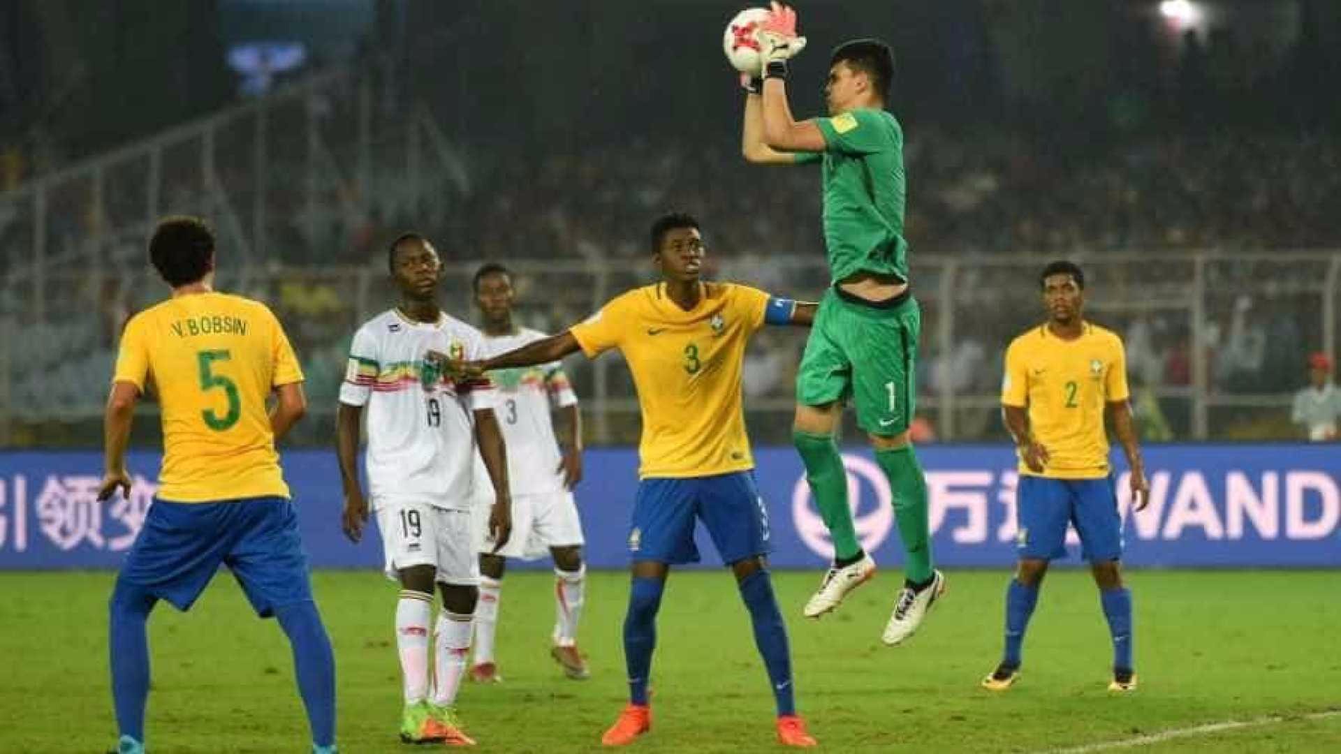 Brasil vence Mali e termina Mundial sub-17 em 3º Brasil vence Mali e termina Mundial sub-17 em 3º