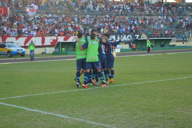 Sete de Dourados venceu o Anápolis por 3 a 1 na tarde deste domingo - Fotos: Adriano Moretto
