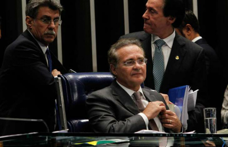 Para analistas, lista de políticos envolvidos na Lava-jato cria mais dificuldades ao governo Foto: Givaldo Barbosa/Agência O Globo Cientistas políticos avaliam que Renan Calheiros (PMDB-AL) passa a se tornar um complicador.