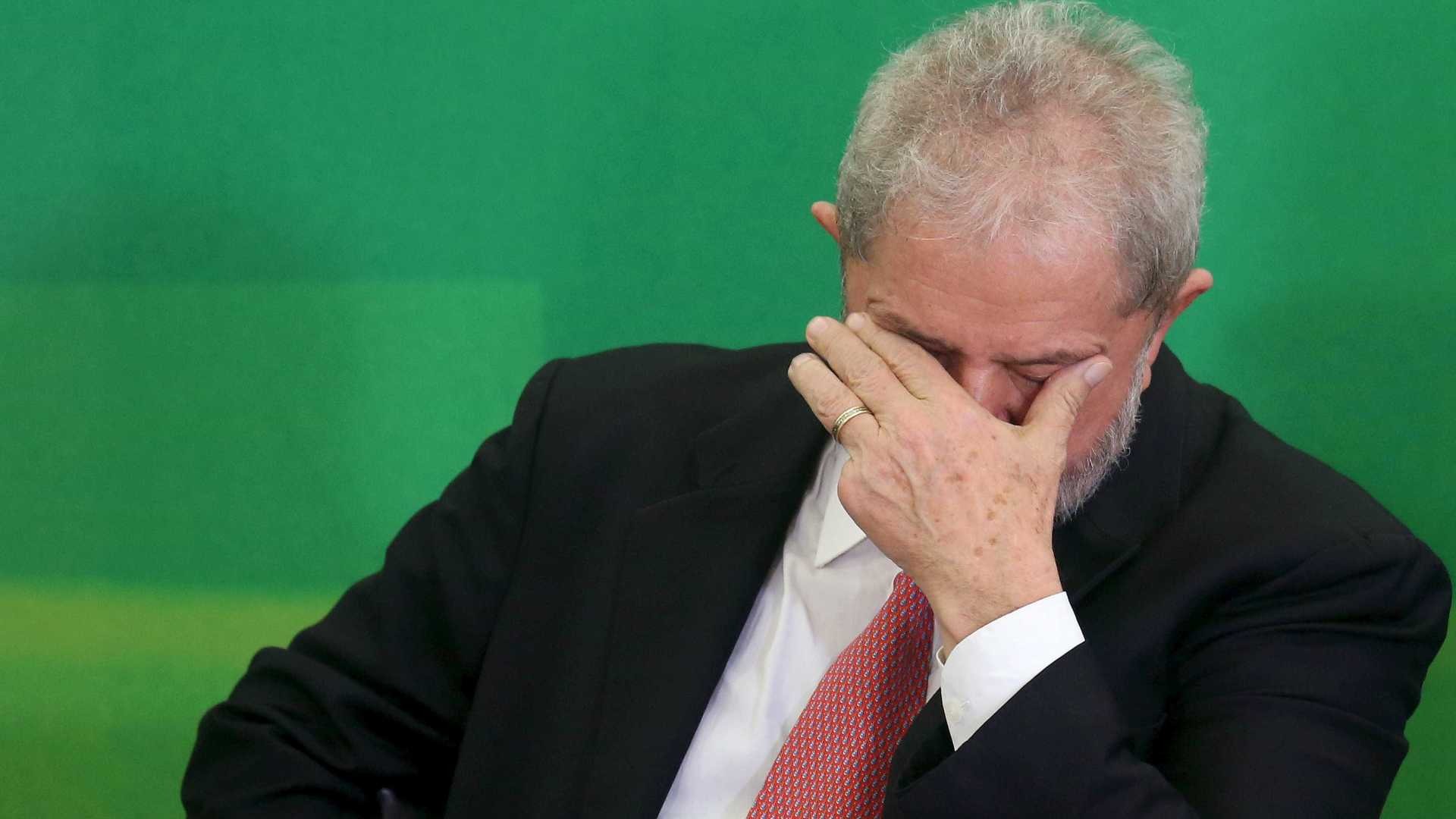 PT estuda alternativas caso Lula seja impedido de concorrer às eleições